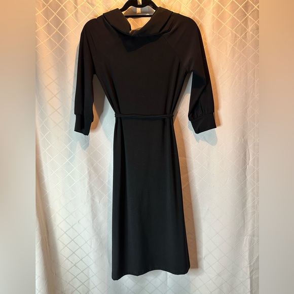BCBG Max Azria Cuffed Sleeve Dress - Picture 5 of 8